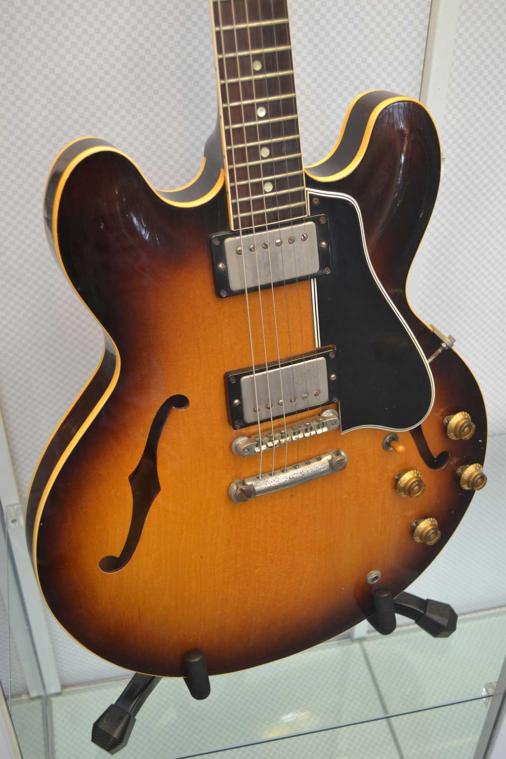 gallery item