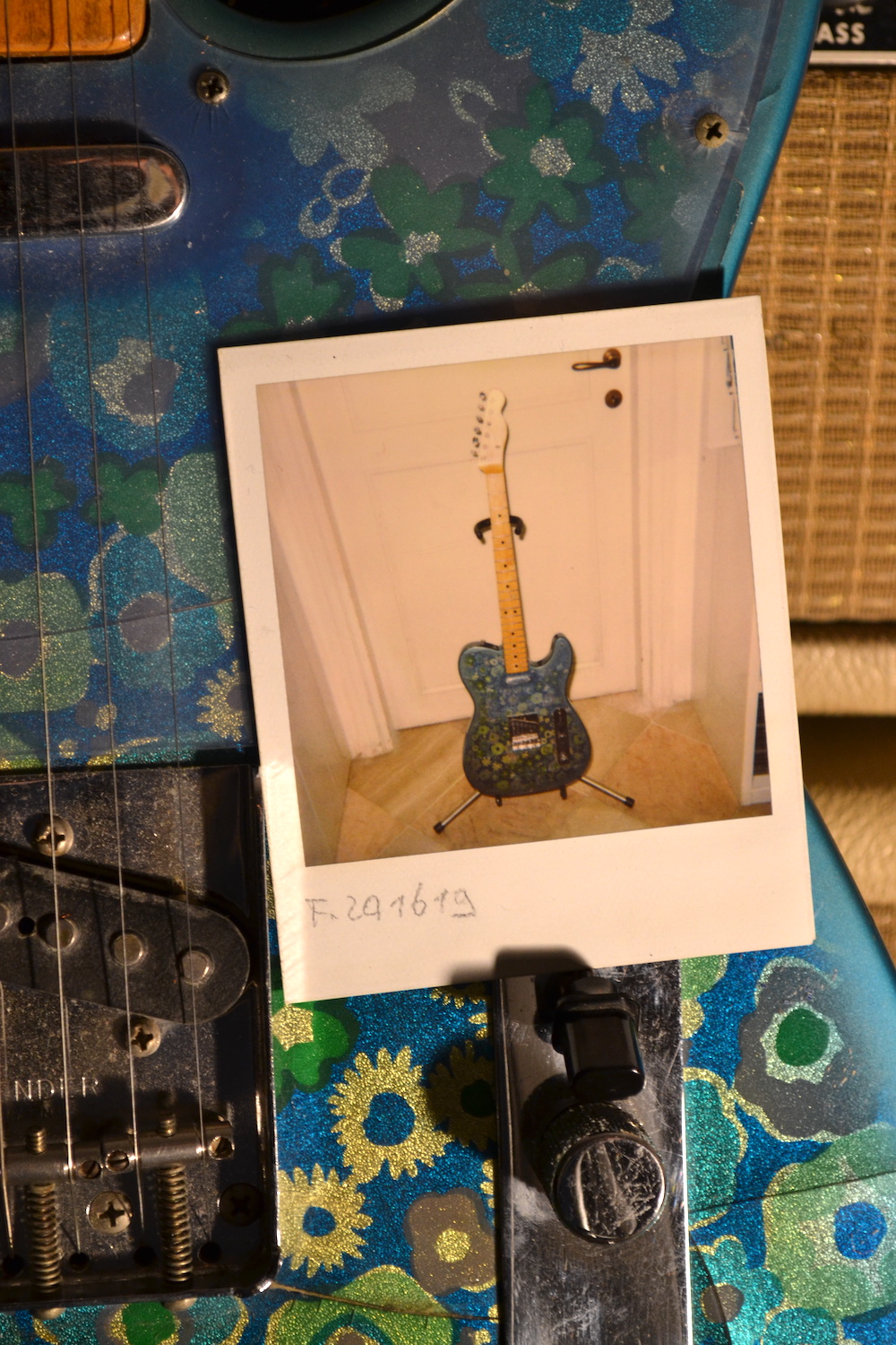 gallery item